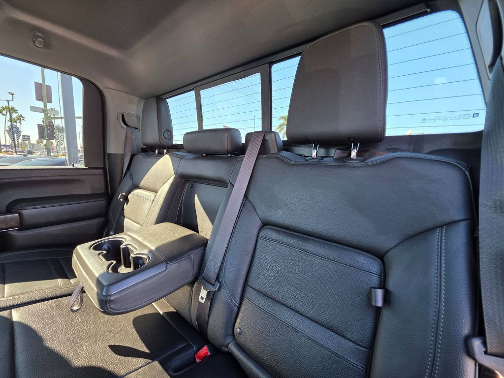 2021 GMC Sierra 3500HD Denali - 22938647 - 25