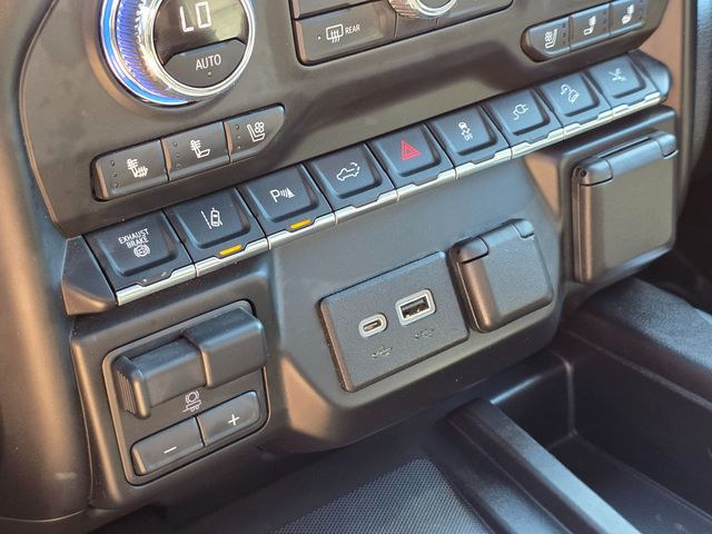 2021 GMC Sierra 3500HD Denali - 22938647 - 40