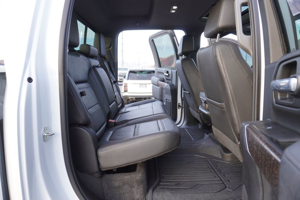 2021 GMC Sierra 3500HD DENALI HD - 22975619 - 24