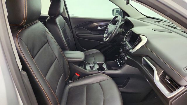 2021 GMC Terrain 4dr SLT with Skyscape Sunroof, Infotainment Pkg II & Pro Safety+ - 22975379 - 23