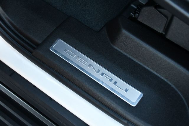 2021 GMC Yukon 2WD 4 Door Denali W/Denali Premium Package - 23088161 - 70