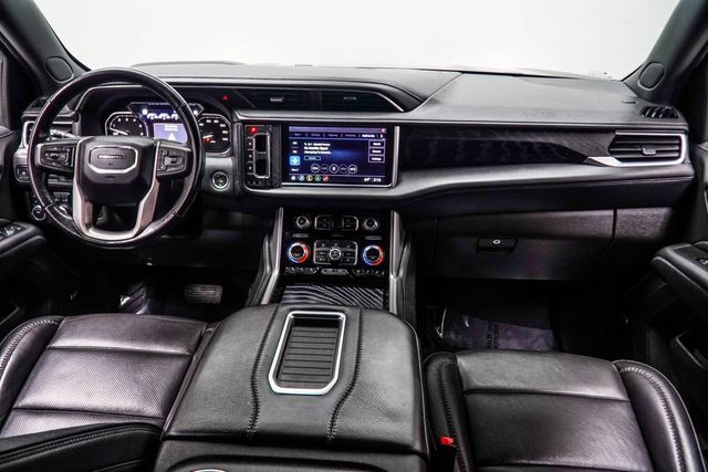 2021 GMC Yukon 4WD Denali's photo