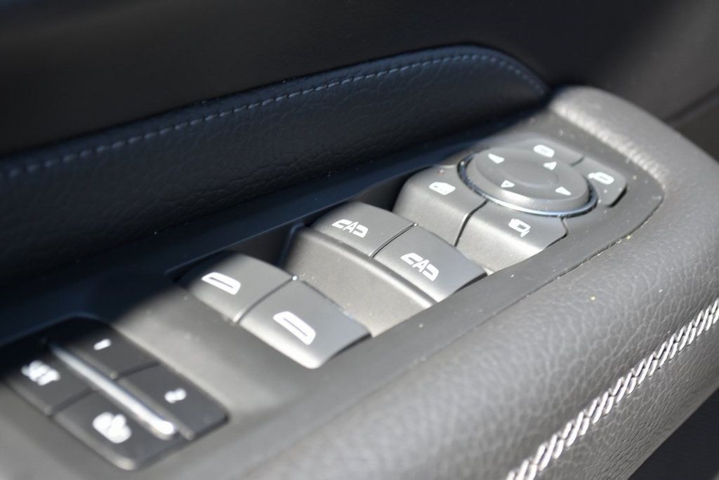 2021 Gmc Yukon Denali photo 38