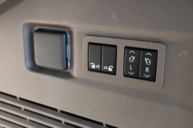 2021 GMC Yukon Denali Premium Package - 22971856 - 19