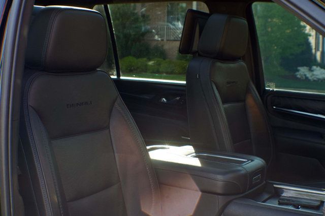 2021 GMC Yukon XL LocalTrade/Denali/2ndRowCaptains/RearEntertainment/NAV - 23004032 - 40
