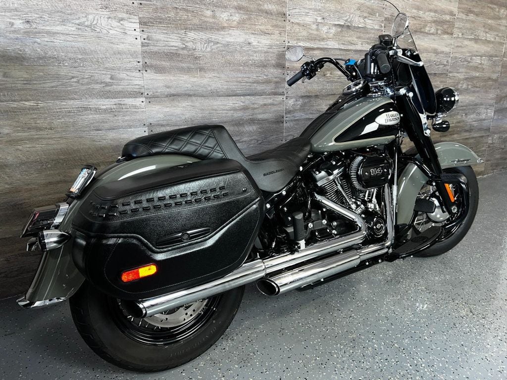 2021 Harley-Davidson FLHCS Heritage Classic 114 LOW MILES! - 22733498 - 2