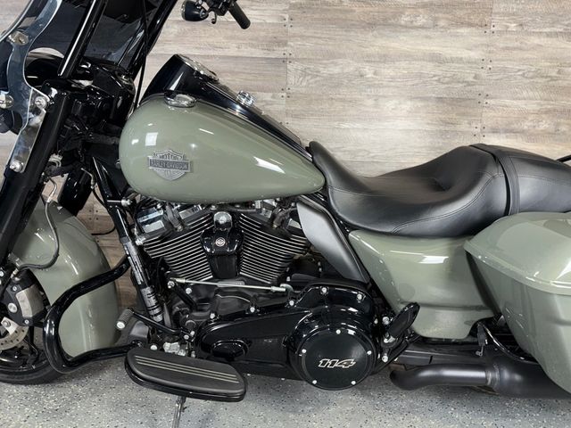 2021 Harley-Davidson FLHRXS Road King Special One Owner! - 23056309 - 11