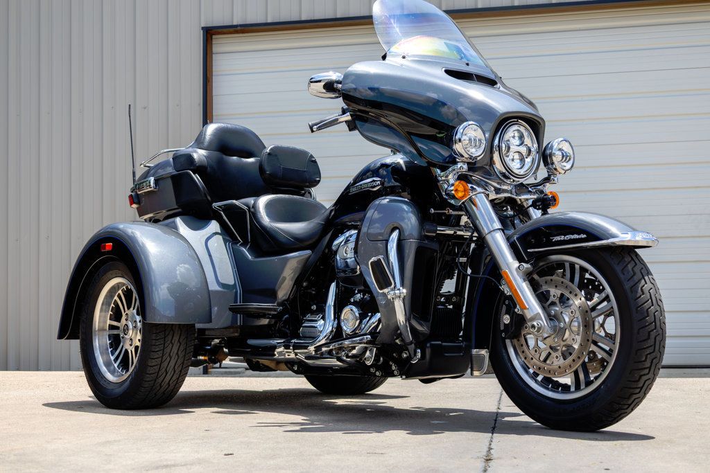 2021 Harley-Davidson FLHTCUTG TRI GLIDE ULTRA CLASSIC NICE TOURING TRIKE!! - 23037534 - 2