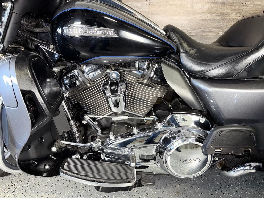 2021 Harley-Davidson FLHTCUTG Triglide Ultra Classic One Owner! - 22927255 - 12