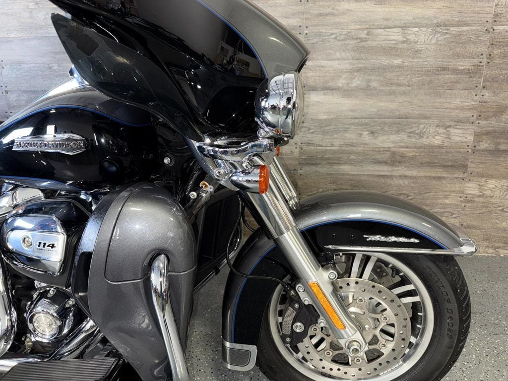 2021 Harley-Davidson FLHTCUTG Triglide Ultra Classic One Owner! - 22927255 - 4