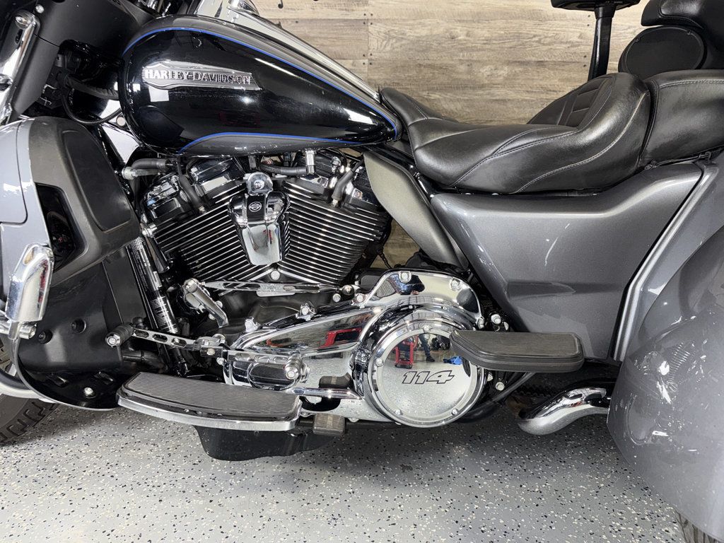 2021 Harley-Davidson FLHTCUTG Triglide Ultra Classic SUPER CLEAN! - 23082527 - 14