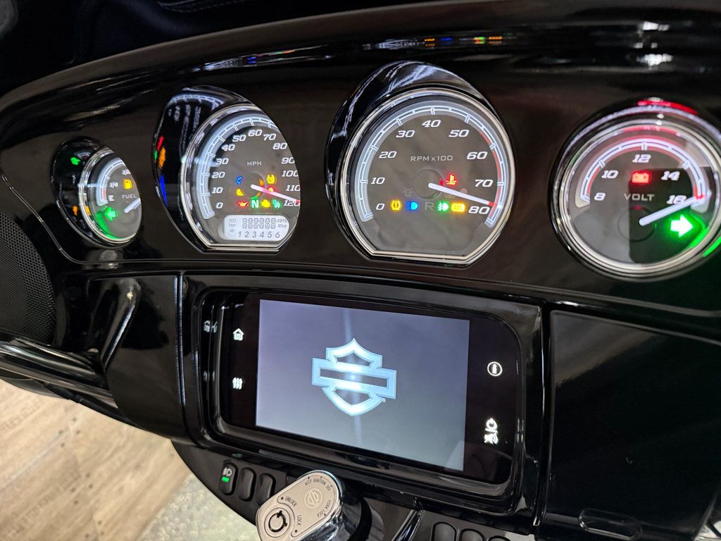 2021 Harley-Davidson FLHTK Electra Glide Ultra Limited One Owner! - 22978868 - 9