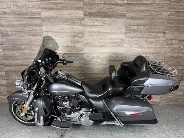 2021 Harley-Davidson FLHTK Electra Glide Ultra Limited One Owner! - 22978868 - 11
