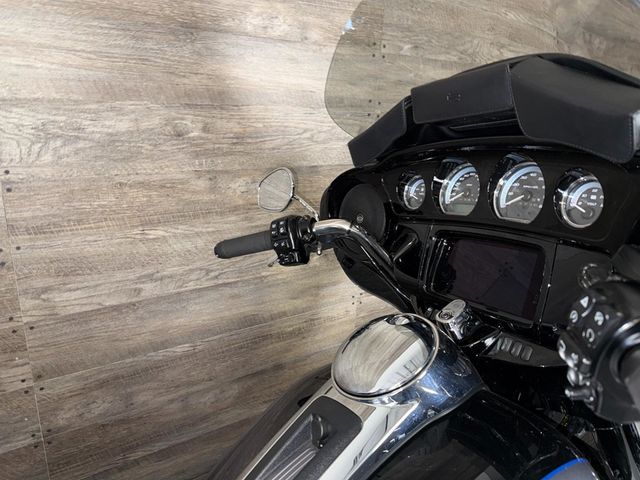 2021 Harley-Davidson FLHTK Electra Glide Ultra Limited One Owner! - 22978868 - 8
