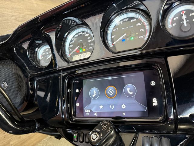 2021 Harley-Davidson FLHTK Ultra Limited SUPER CLEAN! - 23034362 - 9