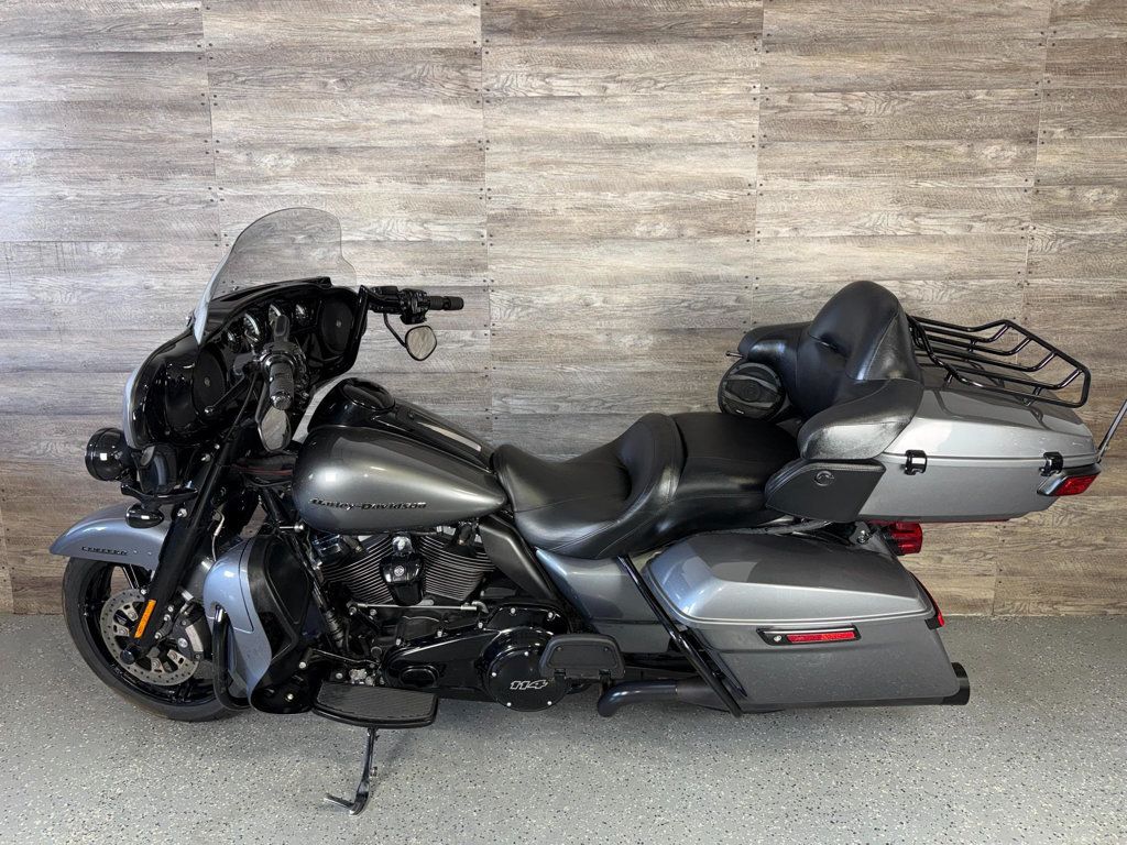 2021 Harley-Davidson FLHTK Ultra Limited SUPER CLEAN! - 23034362 - 11