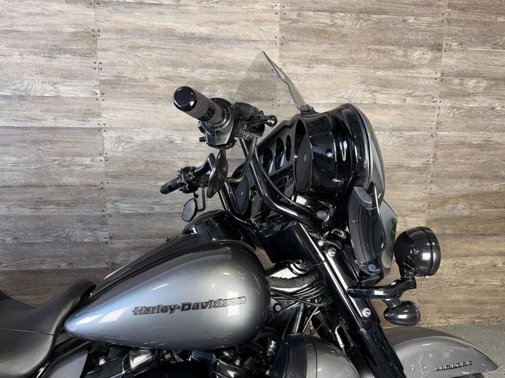 2021 Harley-Davidson FLHTK Ultra Limited SUPER CLEAN! - 23034362 - 3