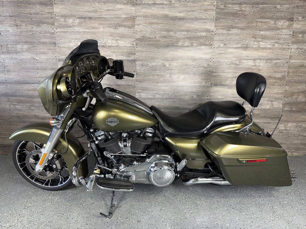 2021 Harley-Davidson FLHXS Street Glide Special One Owner! - 23071419 - 10