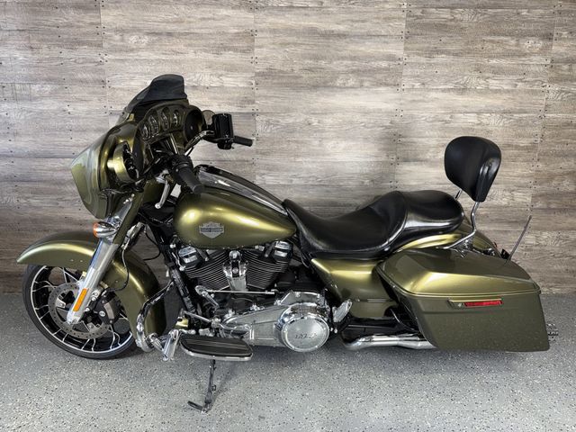 2021 Harley-Davidson FLHXS Street Glide Special One Owner! - 23071419 - 10