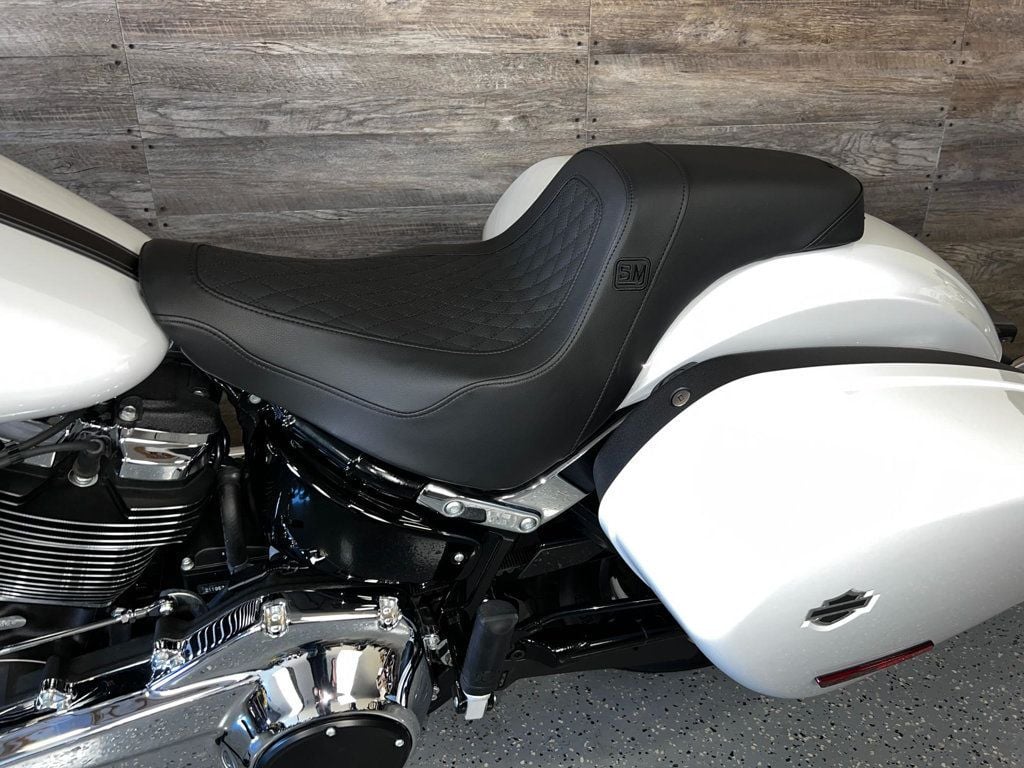 2021 Harley-Davidson FLSB Sport Glide SUPER CLEAN! - 22742222 - 11