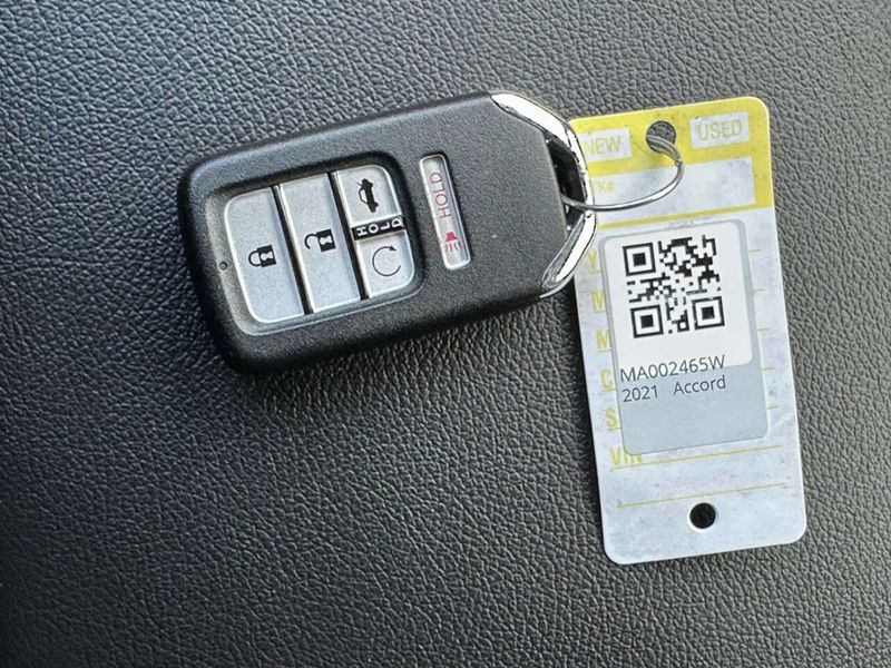 2021 Honda Accord Hybrid EX Sedan - 23011866 - 32