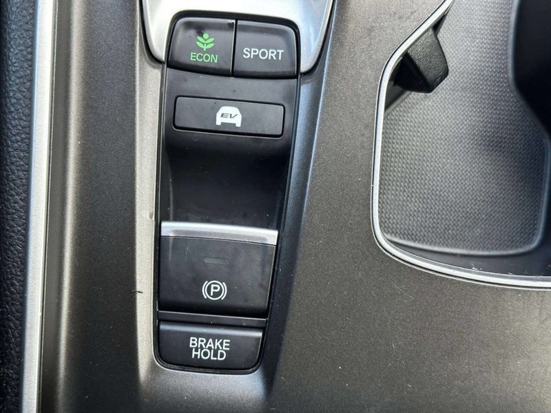 2021 Honda Accord Hybrid EX Sedan - 23011866 - 33