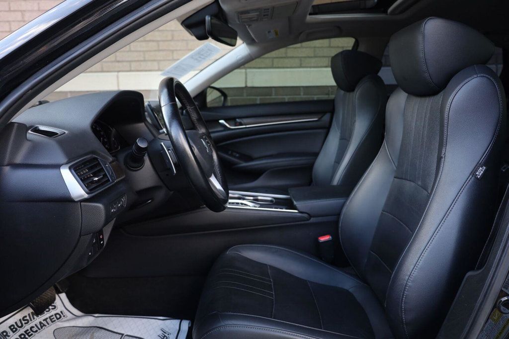 Honda Accord photo 17