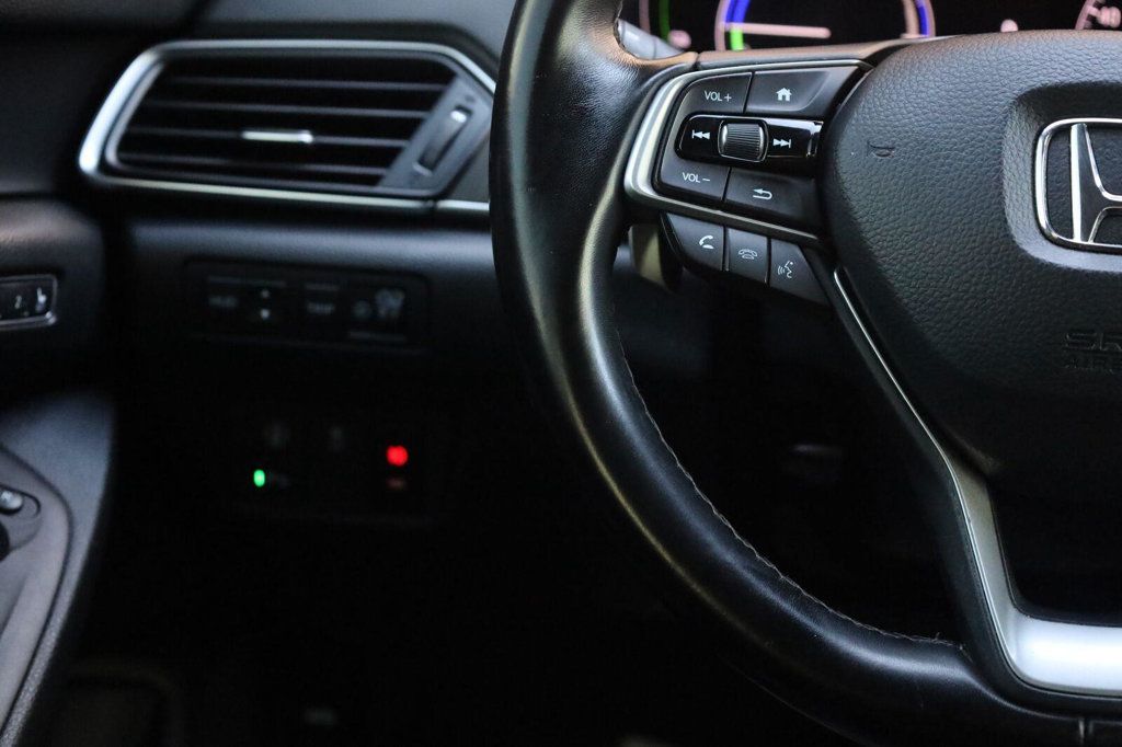 Honda Accord photo 30
