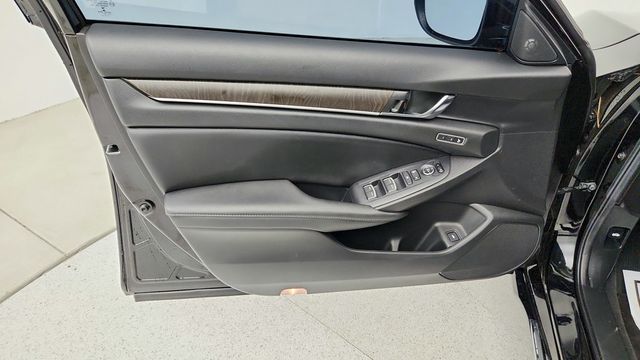 2021 Honda Accord Hybrid Touring Sedan - 22949868 - 10