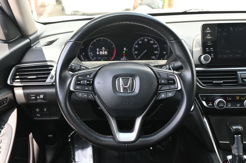 Honda Accord photo 10