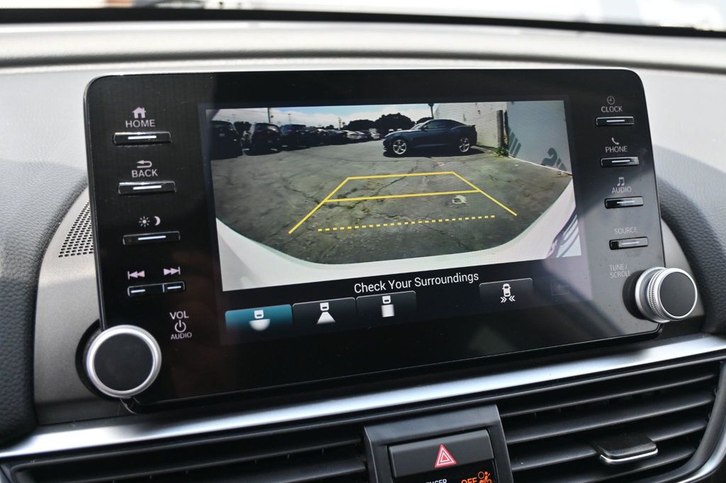 Honda Accord photo 12