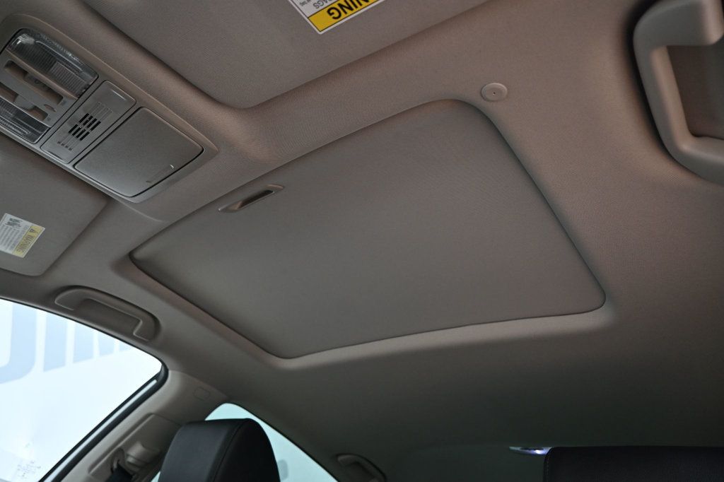Honda Accord photo 18
