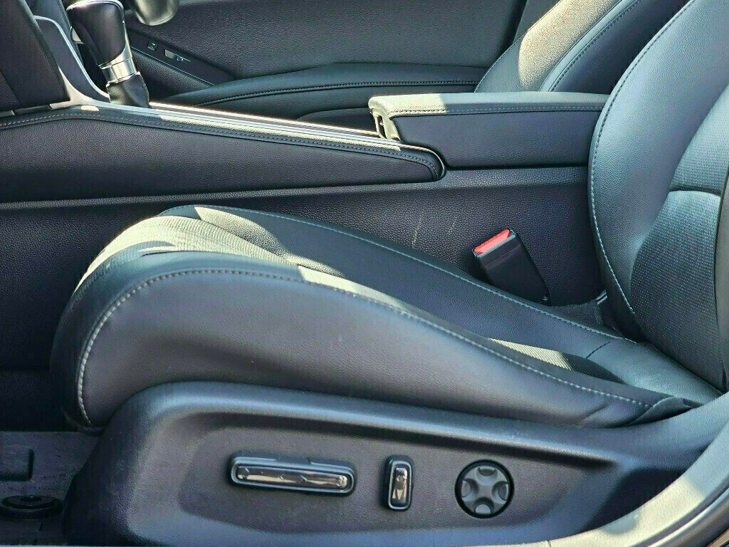 2021 Honda Accord Sedan EX-L 1.5T CVT - 22913412 - 37