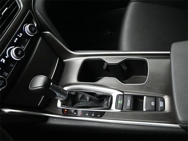 2021 Honda Accord LX 1.5T photo 17