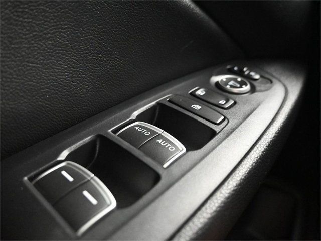 2021 Honda Accord LX 1.5T photo 23