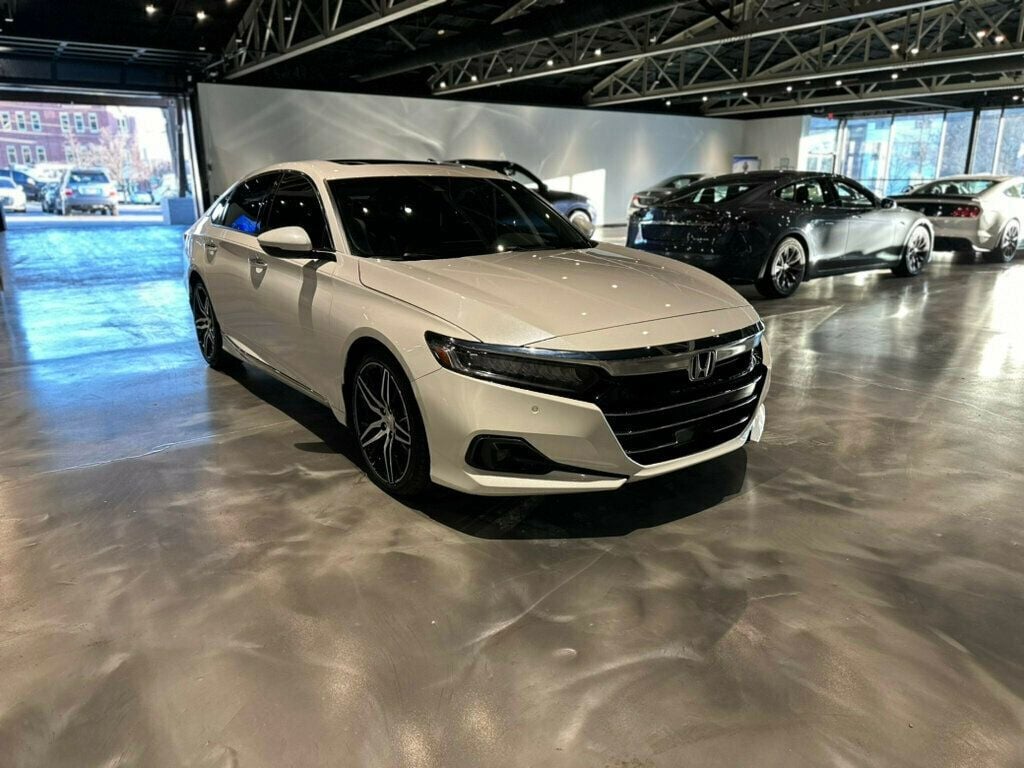 2021 Honda Accord Sedan Touring/2.0T/Htd&CldSeats/SunRoof/AppleCarplay/AdapCruise/NAV - 22759636 - 5