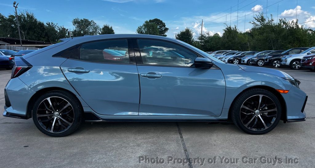 2021 Honda Civic Hatchback 6 Speed stick Shift  - 23083065 - 4