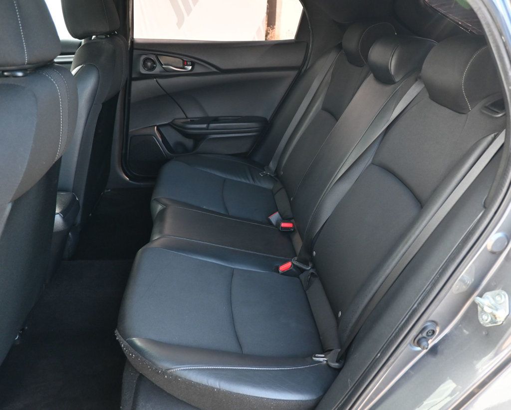 Honda Civic photo 14
