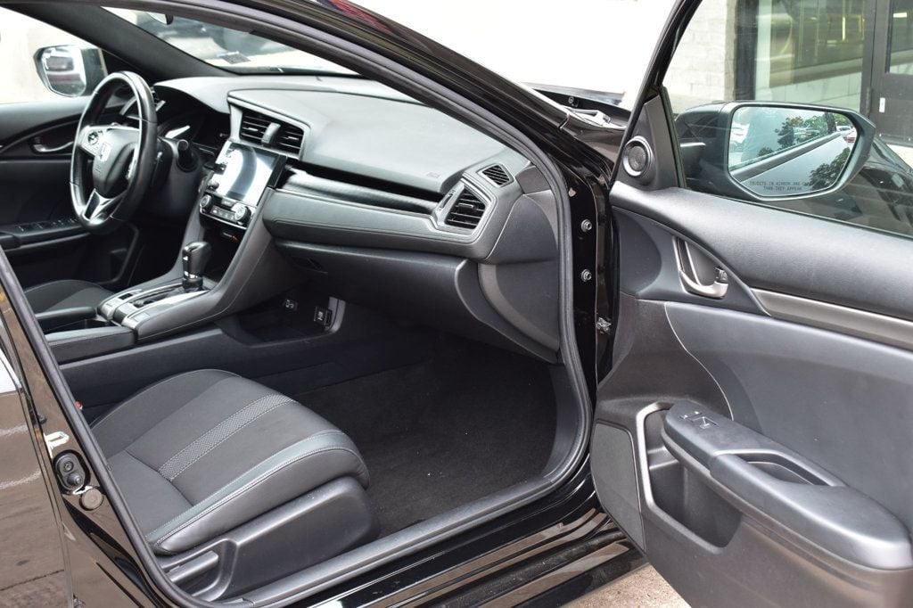 2021 Honda Civic Hatchback Sport CVT - 23067796 - 16