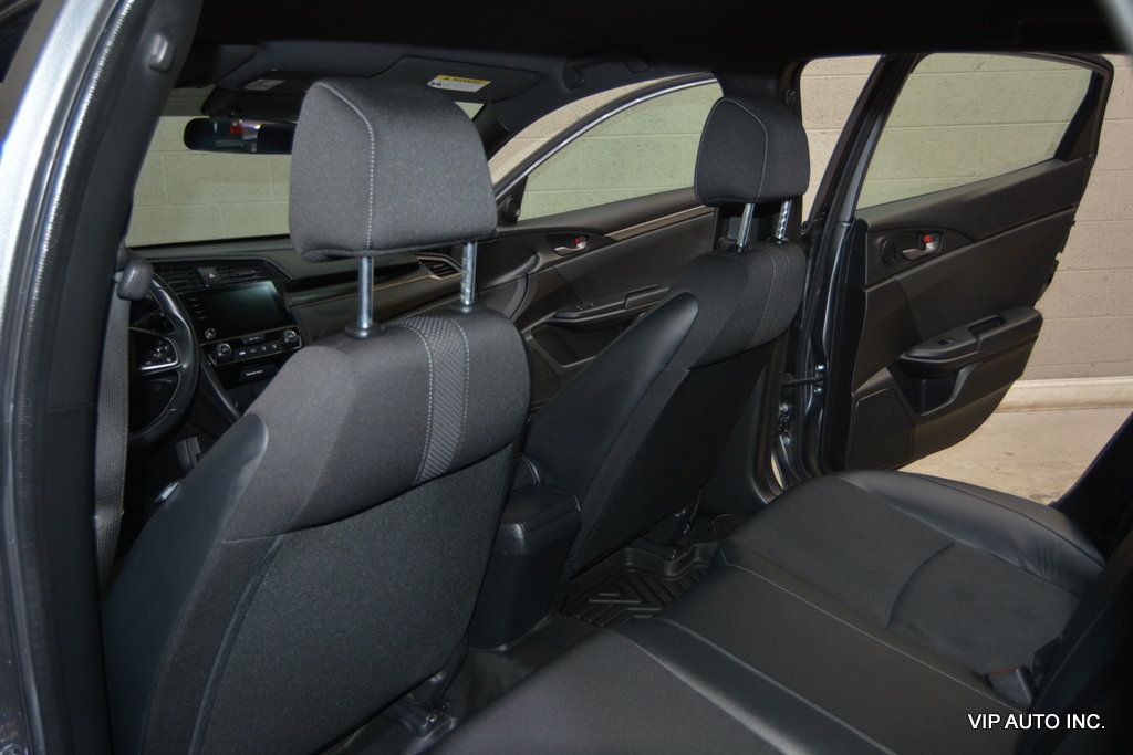 2021 Honda Civic Hatchback Sport CVT - 22970706 - 19