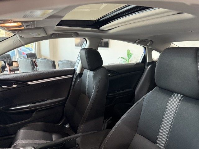 2021 Honda Civic EX photo 19