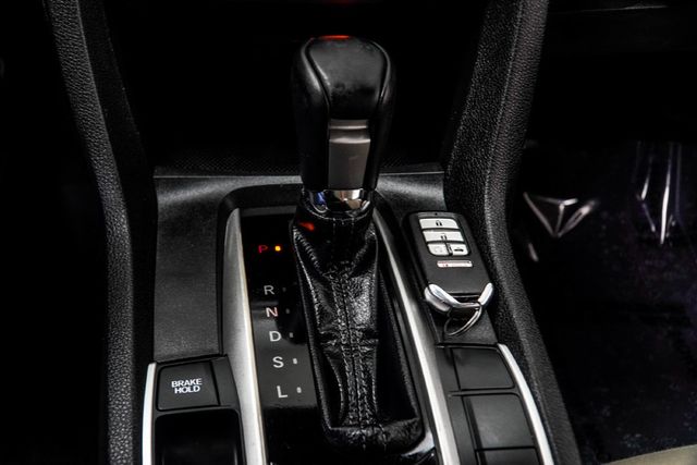 2021 Honda Civic Sedan EX CVT - 23072561 - 19