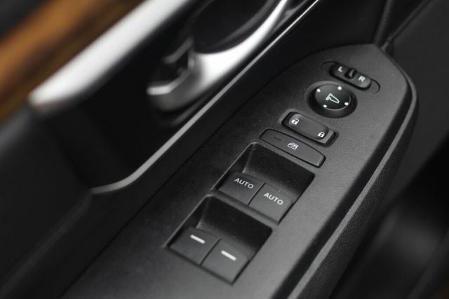 2021 Honda CR-V TOURING  W/ NAVIGATION, LEATHER, MOONROOF - 23068318 - 19