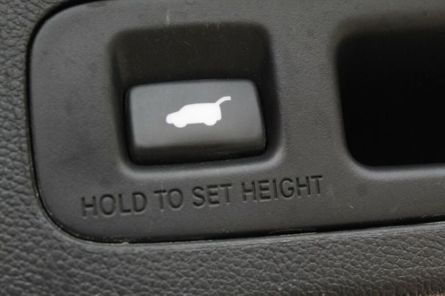 2021 Honda CR-V TOURING  W/ NAVIGATION, LEATHER, MOONROOF - 23068318 - 28