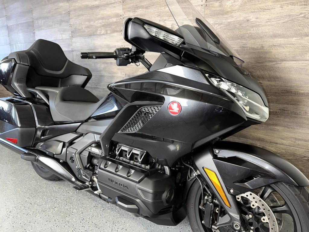 2021 Honda GL1800 Goldwing Tour DCT One Owner! - 22933516 - 1