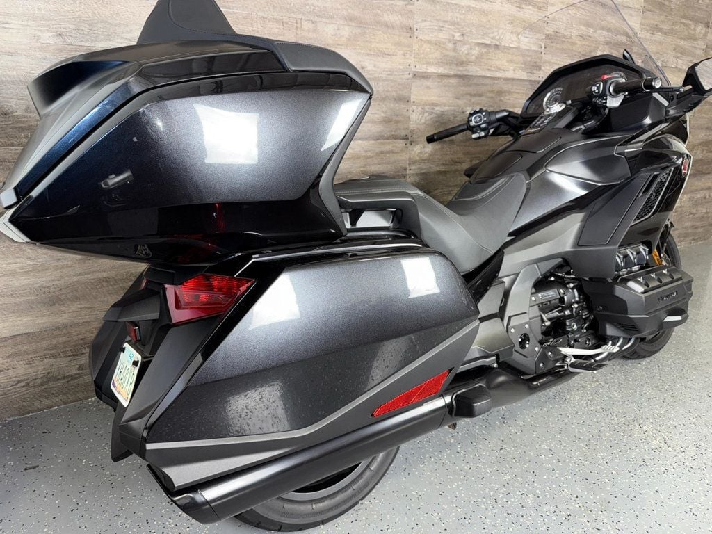 2021 Honda GL1800 Goldwing Tour DCT One Owner! - 22933516 - 2