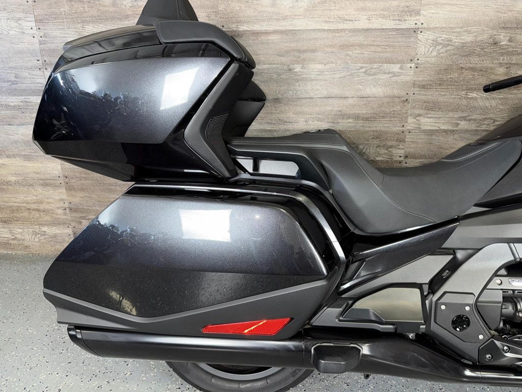 2021 Honda GL1800 Goldwing Tour DCT One Owner! - 22933516 - 5