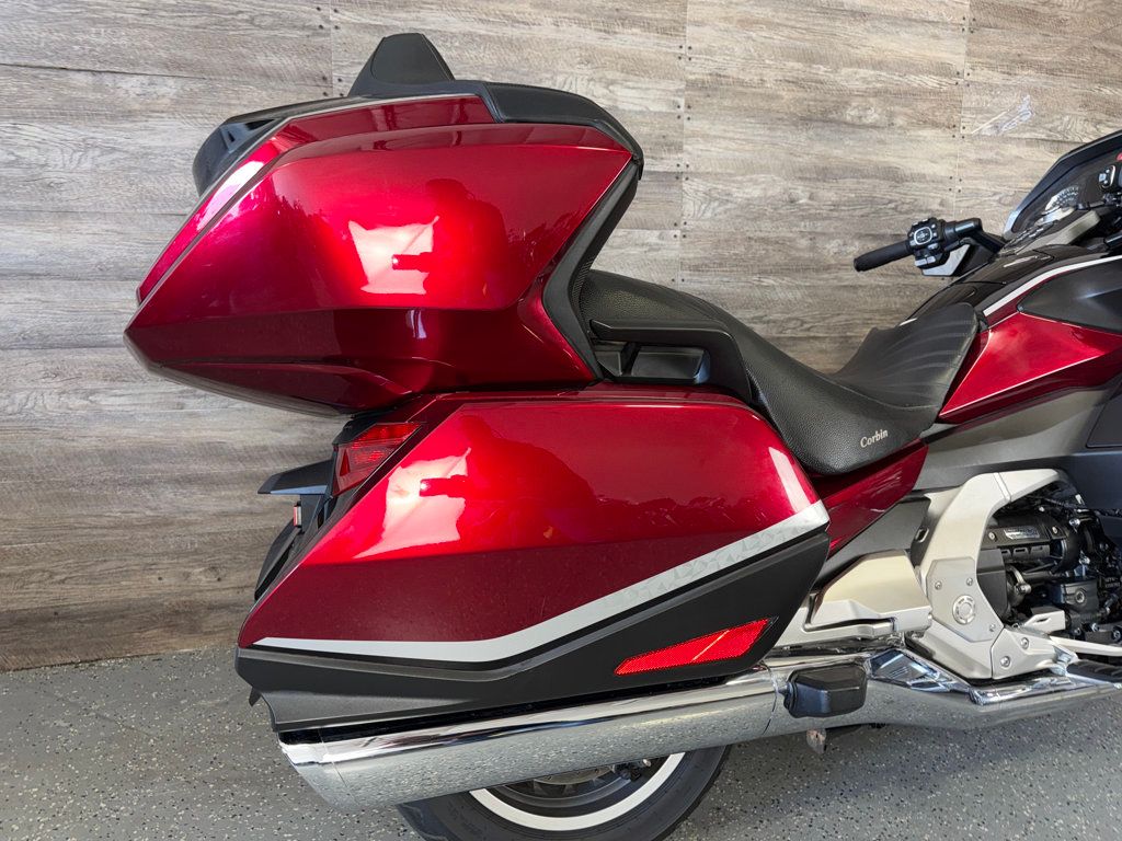 2021 Honda GL1800 Goldwing Tour DCT One Owner! - 23040603 - 8