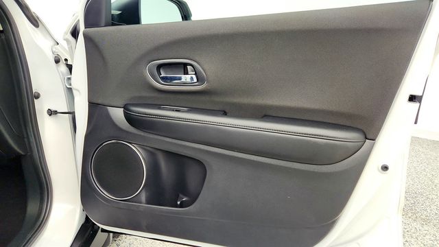 2021 Honda HR-V EX CVT w/ Moonroof & Honda LaneWatch - 22993390 - 19