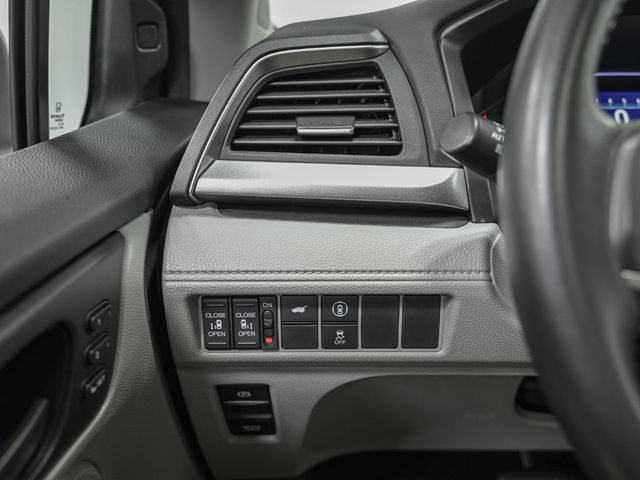 2021 Honda Odyssey EX-L - 23096928 - 19